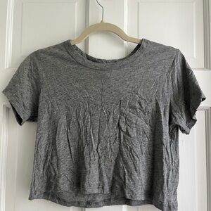 Relaxed fit cropped pocket tee